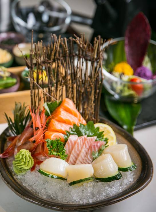 牛肉上有黑色的毛_牛肉炖熟里边黑色_黑毛和牛烧肉