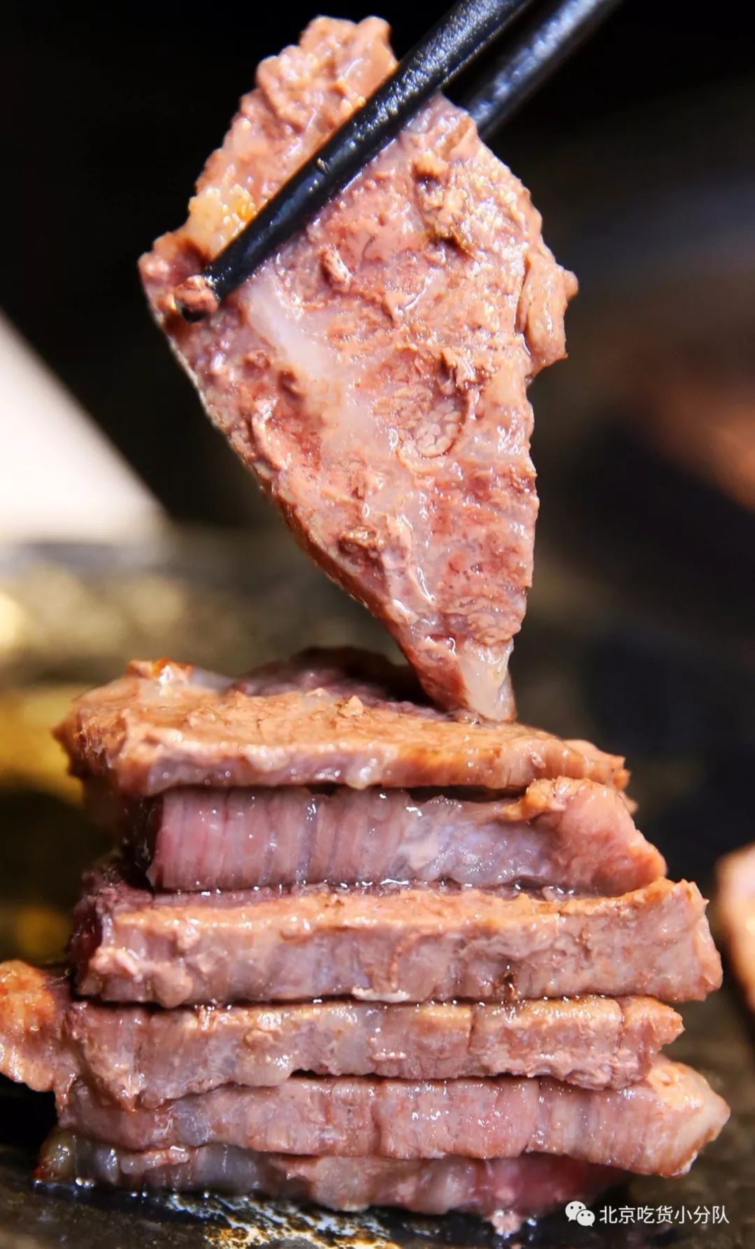暗黑烧肉,越贵的越抢手(图9) 黑毛和牛烧肉_红烧牛肉发黑_牛肉有黑点是发霉