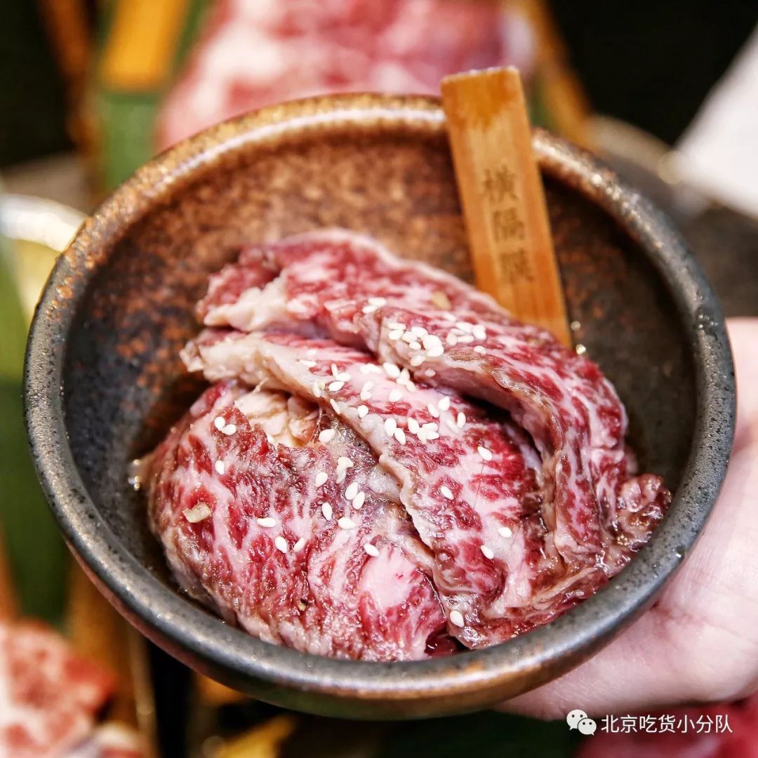 暗黑烧肉,越贵的越抢手(图15) 红烧牛肉发黑_黑毛和牛烧肉_牛肉有黑点是发霉