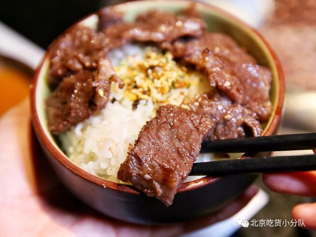 暗黑烧肉,越贵的越抢手(图17) 牛肉有黑点是发霉_黑毛和牛烧肉_红烧牛肉发黑