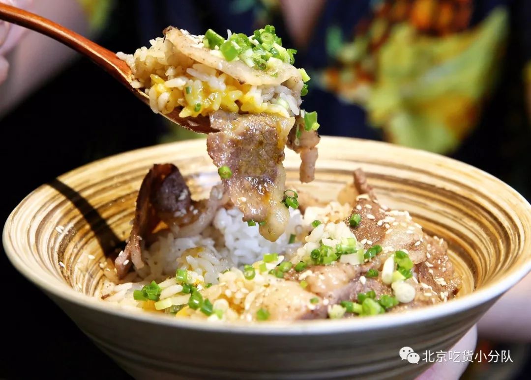 暗黑烧肉,越贵的越抢手(图20) 黑毛和牛烧肉_红烧牛肉发黑_牛肉有黑点是发霉
