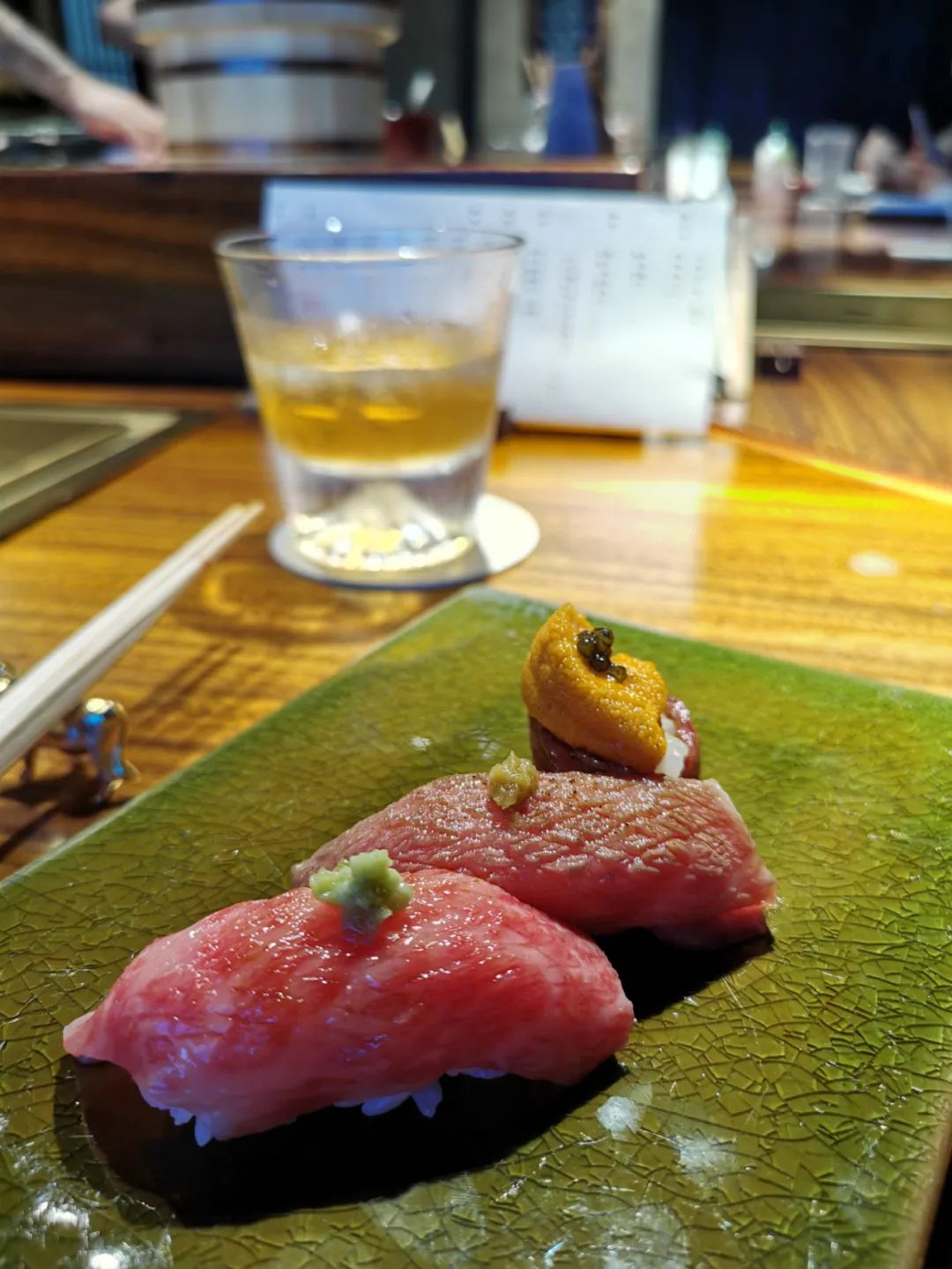 正儿八经的日本米其林一星和牛烧肉,人均980的日料到底值不值?|不差钱测评(图12) 福州牛妈妈烧肉_黑毛和牛烧肉_广州牛藏烧肉电话