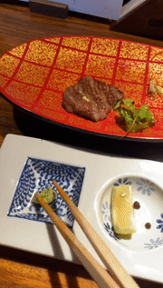 正儿八经的日本米其林一星和牛烧肉,人均980的日料到底值不值?|不差钱测评(图15) 福州牛妈妈烧肉_广州牛藏烧肉电话_黑毛和牛烧肉