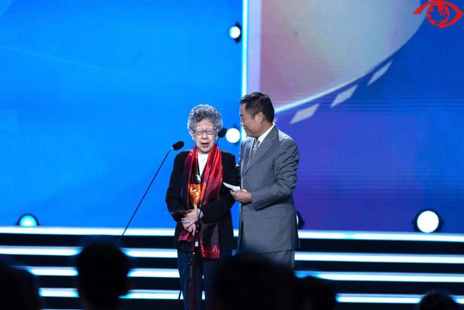 北京国际电影节•第29届大学生电影节“青春之夜”圆满落幕(图14) 中国传媒大学制片管理专业_中国传媒大学影视制片_中国传媒大学制片人专业