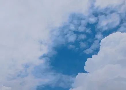 日落西山天际一片暮色沉沉 罗文《黄昏》歌曲欣赏(上篇)(图13) 罗文影视歌曲大全_罗文经典歌曲_罗文影视歌曲