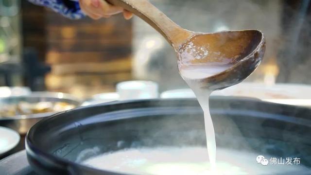 渣焖皮酥肉小孩能吃吗_酥肉炖皮渣的做法大全_小酥肉焖皮渣