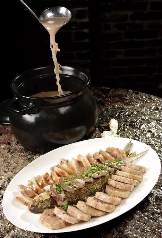 小酥肉焖皮渣_酥肉炖皮渣的做法大全_渣焖皮酥肉小孩能吃吗