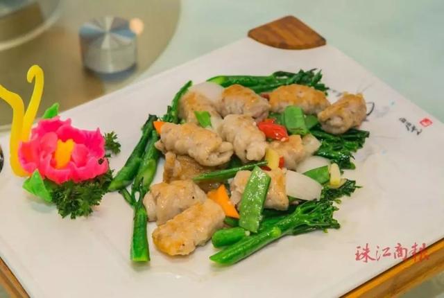 渣焖皮酥肉小孩能吃吗_小酥肉焖皮渣_酥肉炖皮渣的做法大全