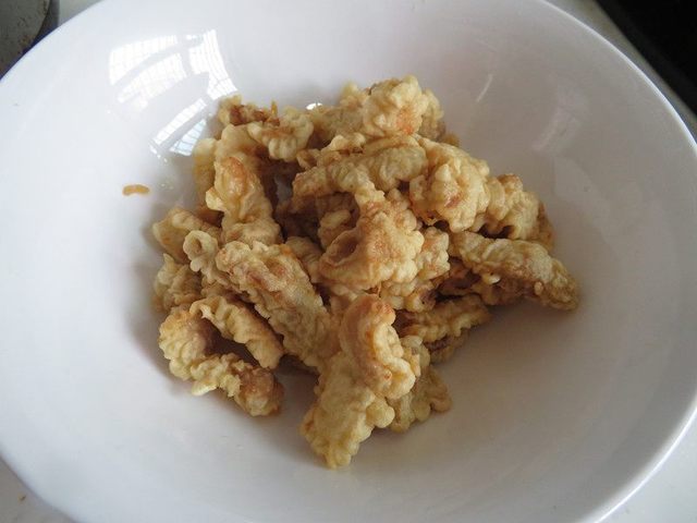 干炸里脊的做法窍门_怎样做干炸里脊好吃_干炸里脊做法大全家常做法