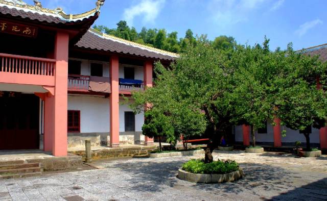 “中国最美休闲胜地”!水光潋滟,山色空蒙(图15) 九江汽车总站在哪里_九江汽车站坐几路公交车_九江汽车总站公交路线