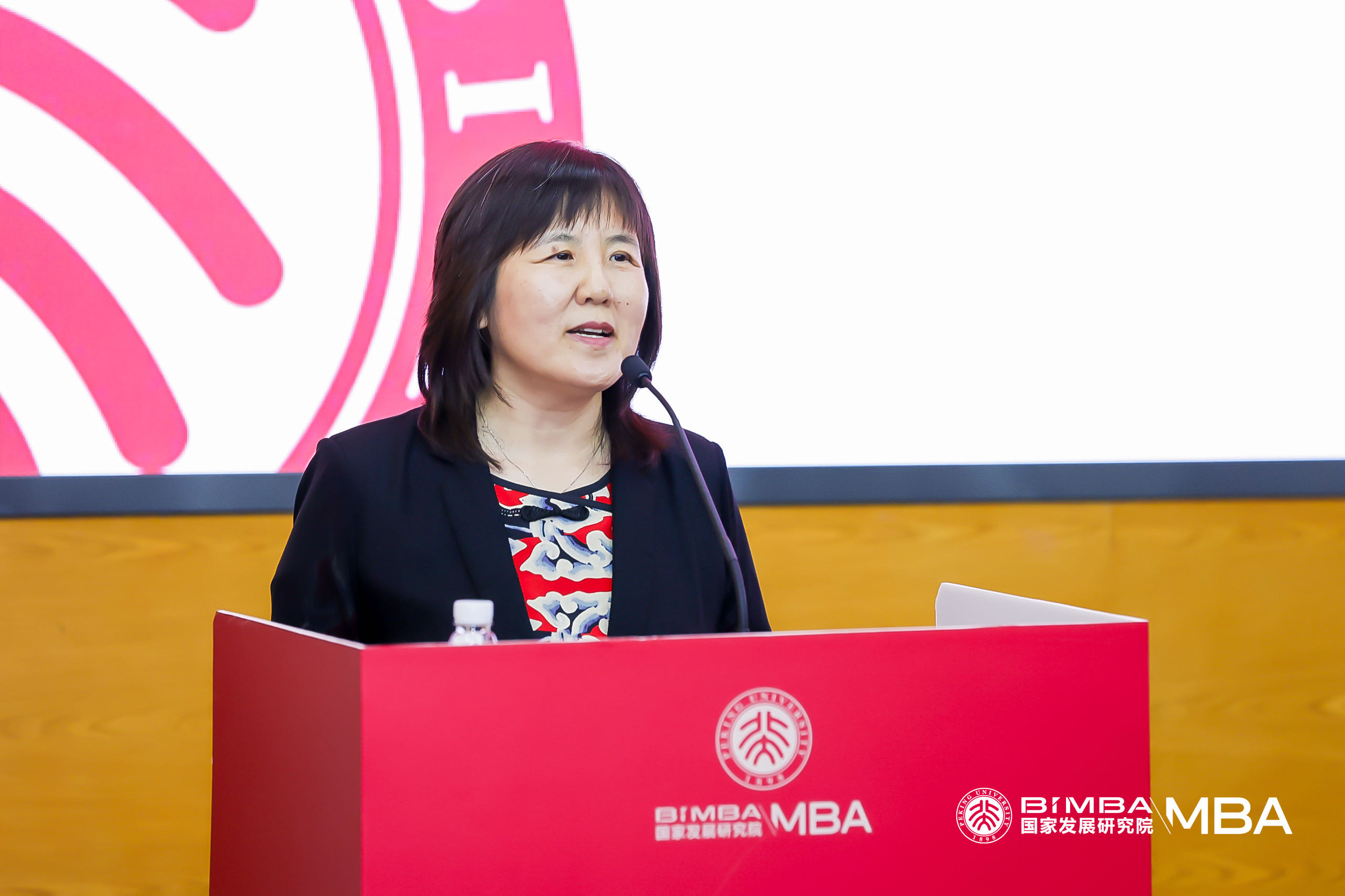 商学院国家政策可行性_商学院发展与内容_教育政策对商学院的发展