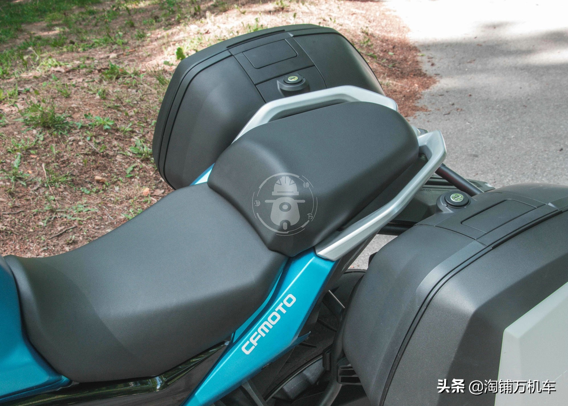 仿赛外观下的长途利器 颜值品质的双重输出 春风650GT浅析(图16) 国产跑车摩托车_跑车摩托国产车排行榜_国产跑车摩托车
