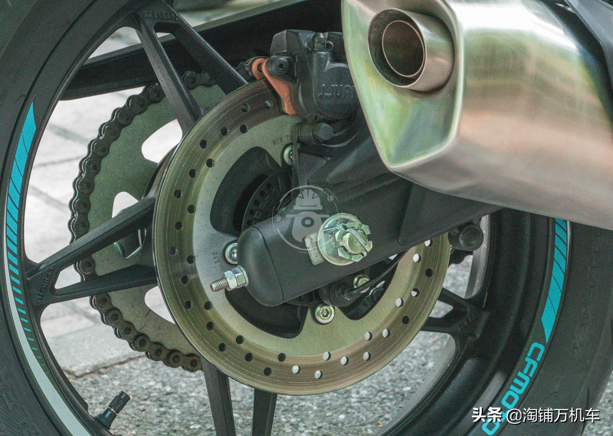 仿赛外观下的长途利器 颜值品质的双重输出 春风650GT浅析(图9) 国产跑车摩托车_跑车摩托国产车排行榜_国产跑车摩托车