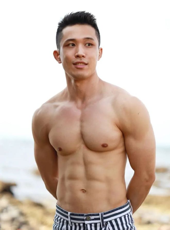 男士露额头长发_男士发型露额头_男士露额发型
