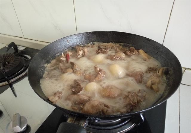 家庭炖鸡清汤最好吃做法_美味鸡汤营养清炖做法大全_清炖鸡汤怎么做美味营养