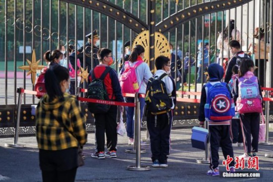 幼儿园开展性教育,合适吗?(图2) 孩子性教育年龄_儿童性教育6-8岁_儿童性教育年龄