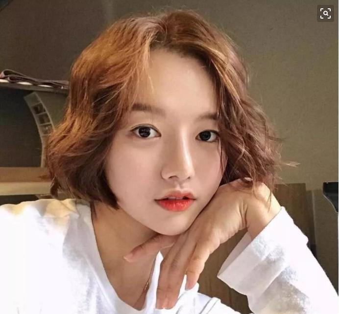 11款女生好看的韩式短直发,来看看有你喜欢的吗?(图9) 刘海女士发型图片_刘海女士_女生刘海发型图片韩范