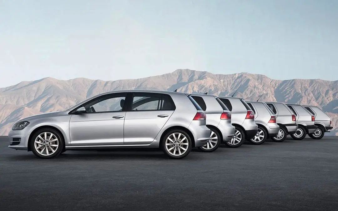 丰田把卡罗拉变成了SUV 还有长轴版? | Y车评(图12) 后尾灯又扁又长suv是什么车_尾灯是椭圆的车_尾灯长的车