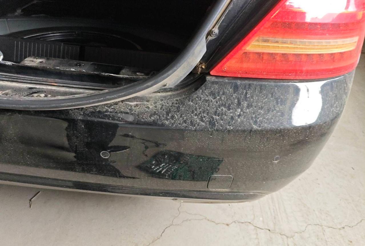 30万公里的奔驰S300L卖你8万8可行?老豪车好买但不好修,慎重!(图12) 水泡发动机大修车要多少钱_泡水发动机大修后还耐用吗_水泡车大修发动机