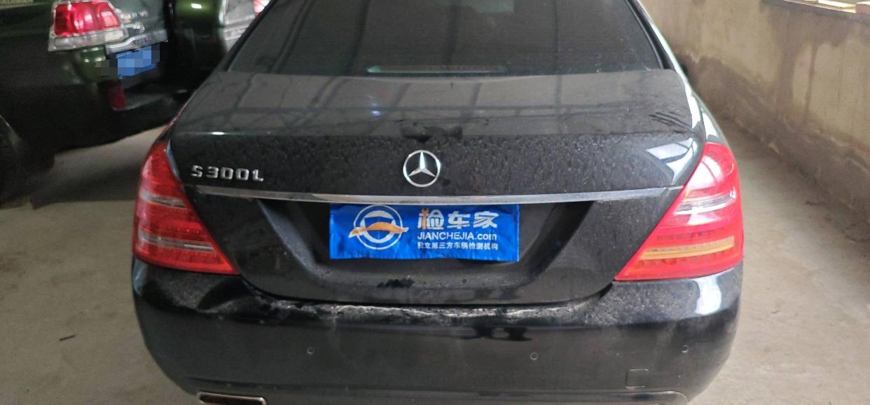 30万公里的奔驰S300L卖你8万8可行?老豪车好买但不好修,慎重!(图4) 水泡车大修发动机_泡水发动机大修后还耐用吗_水泡发动机大修车要多少钱