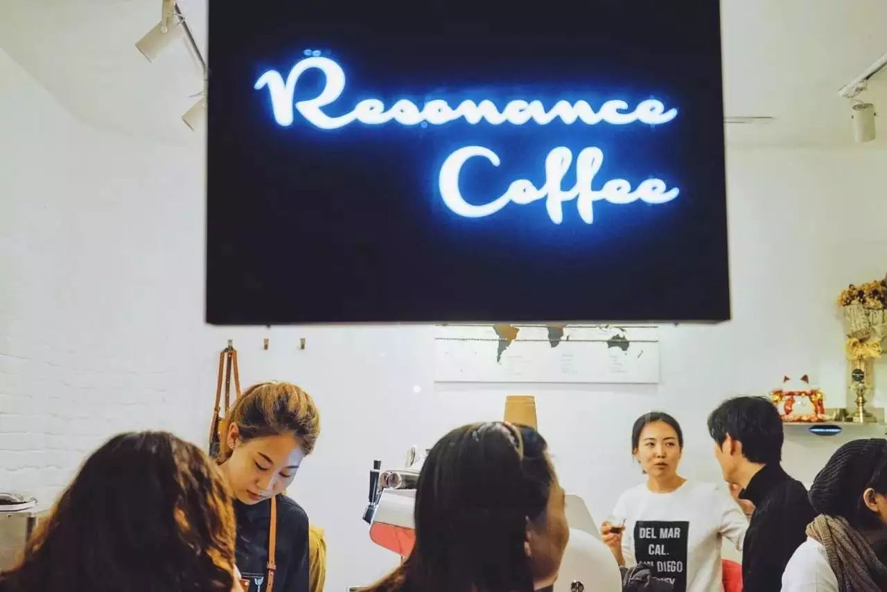 适合女生开店的项目_适合女生一个人开的店_女生店适合开个人小店吗