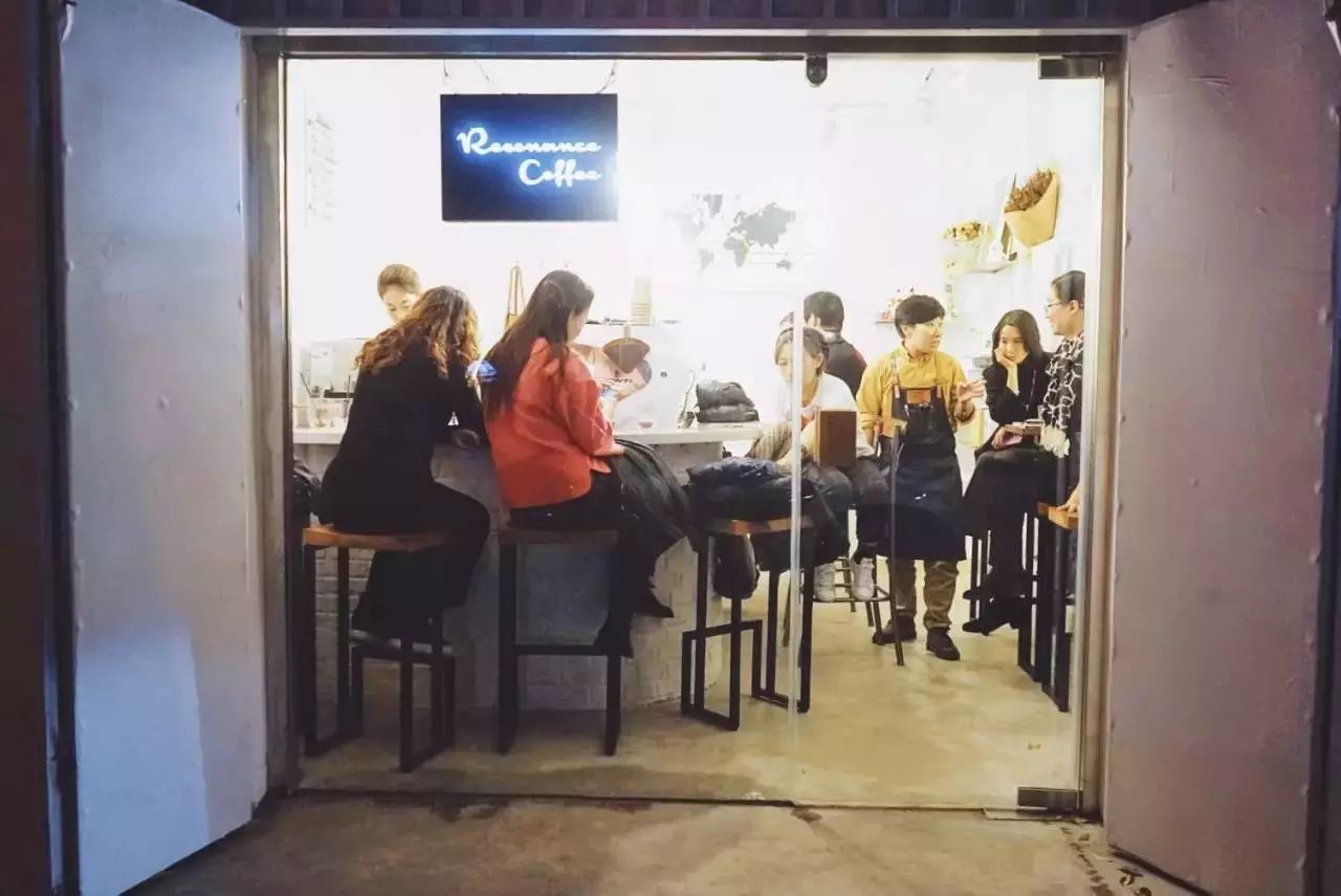 女生店适合开个人小店吗_适合女生一个人开的店_适合女生开店的项目