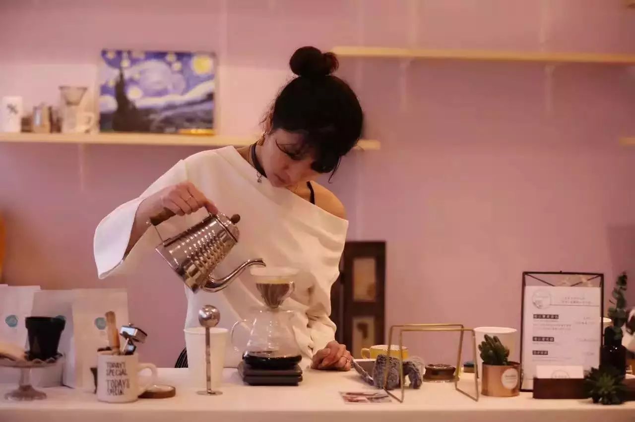 适合女生开店的项目_女生店适合开个人小店吗_适合女生一个人开的店