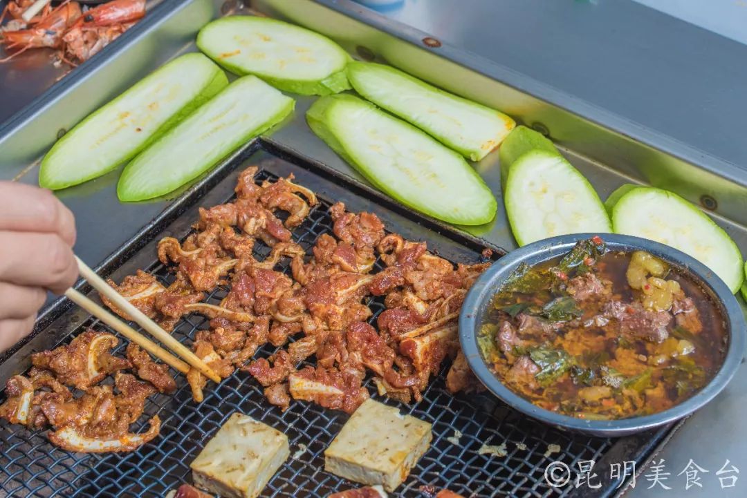 昆明赶集网摆烧烤_昆明哪里有烧烤批发的地方_昆明烧烤摊