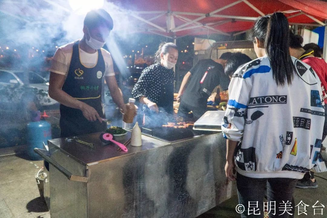 昆明哪里有烧烤批发的地方_昆明烧烤摊_昆明赶集网摆烧烤