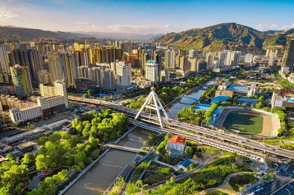 中国最佳避暑旅游城市_中国避暑旅游城市榜50佳_国内最佳避暑城市