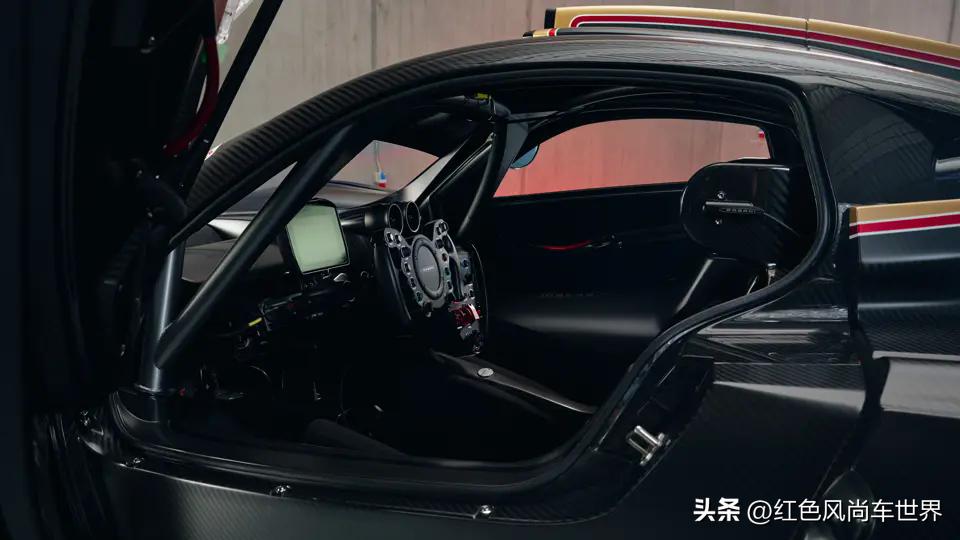 顶级跑车帕加尼_帕加尼跑车视频大全_经典帕加尼跑车