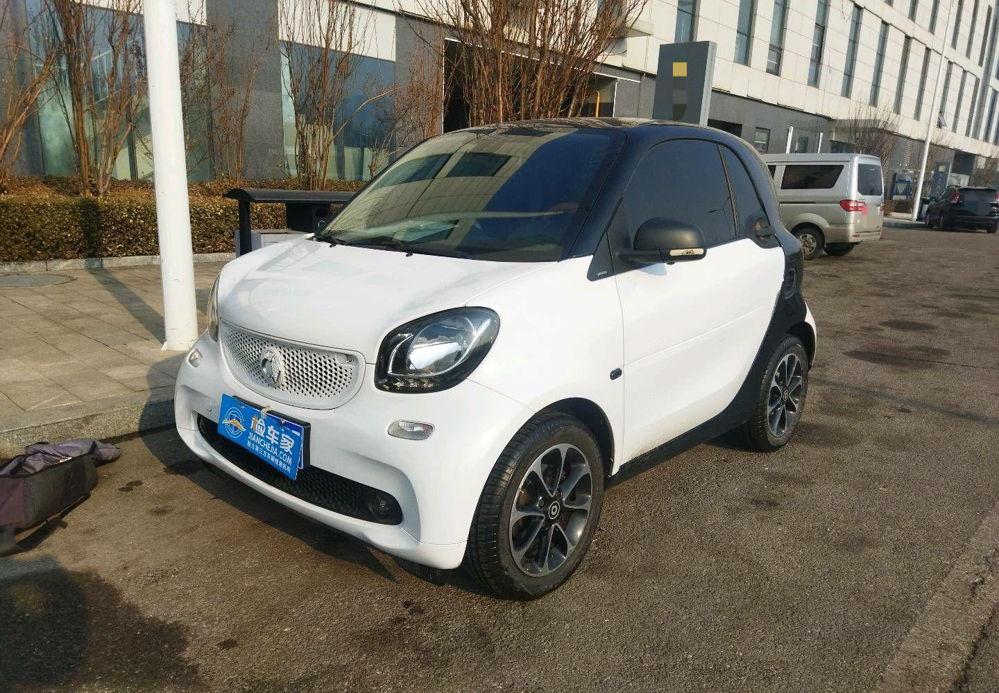 二手奔驰smart多少钱一辆_奔驰小车smart二手车_二手的奔驰smart
