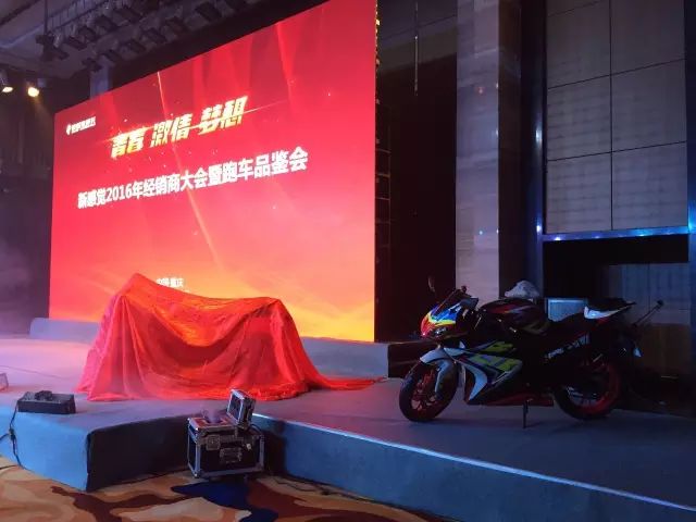 宝马巡行摩托车_宝马摩托车巡洋舰_宝马巡航摩托车用突破润滑油