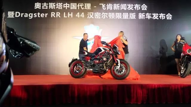 宝马摩托车巡洋舰_宝马巡行摩托车_宝马巡航摩托车用突破润滑油