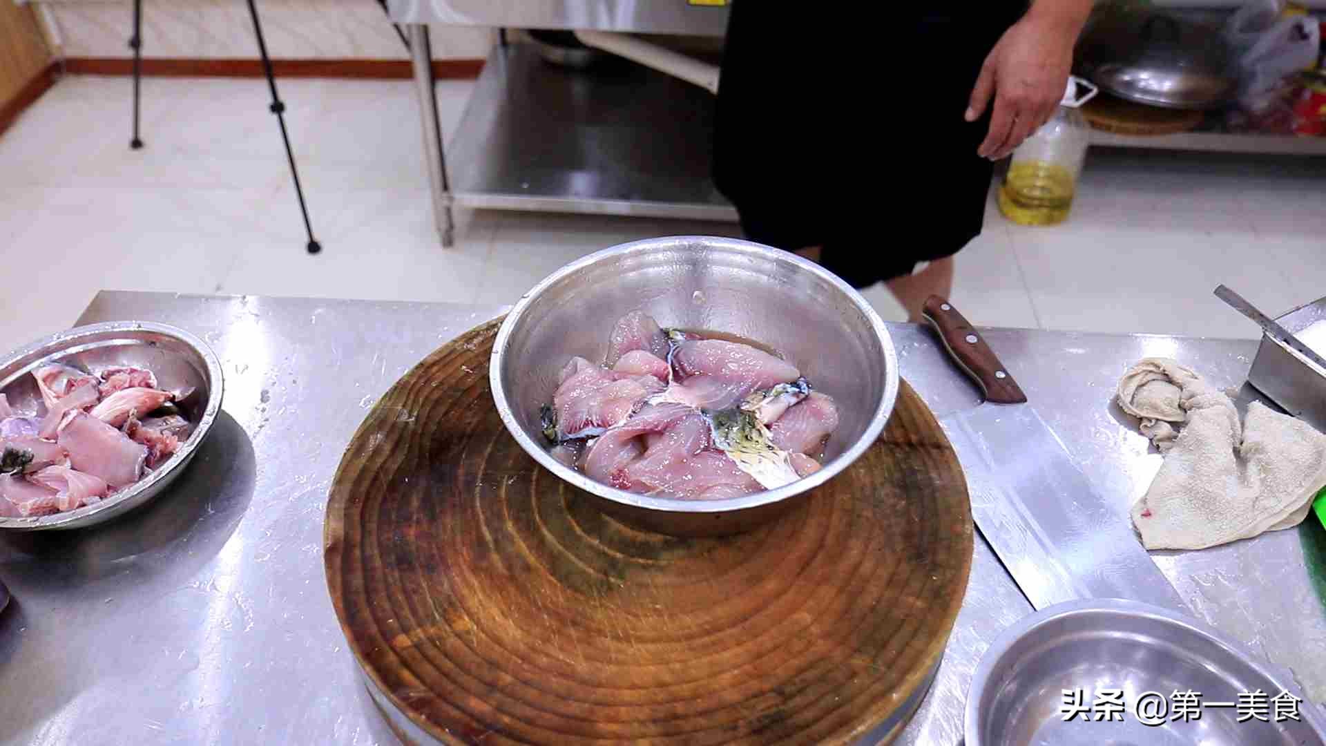 酸菜鱼哪里菜_菜酸菜鱼用猪油还是色拉油_菜酸菜鱼的做法