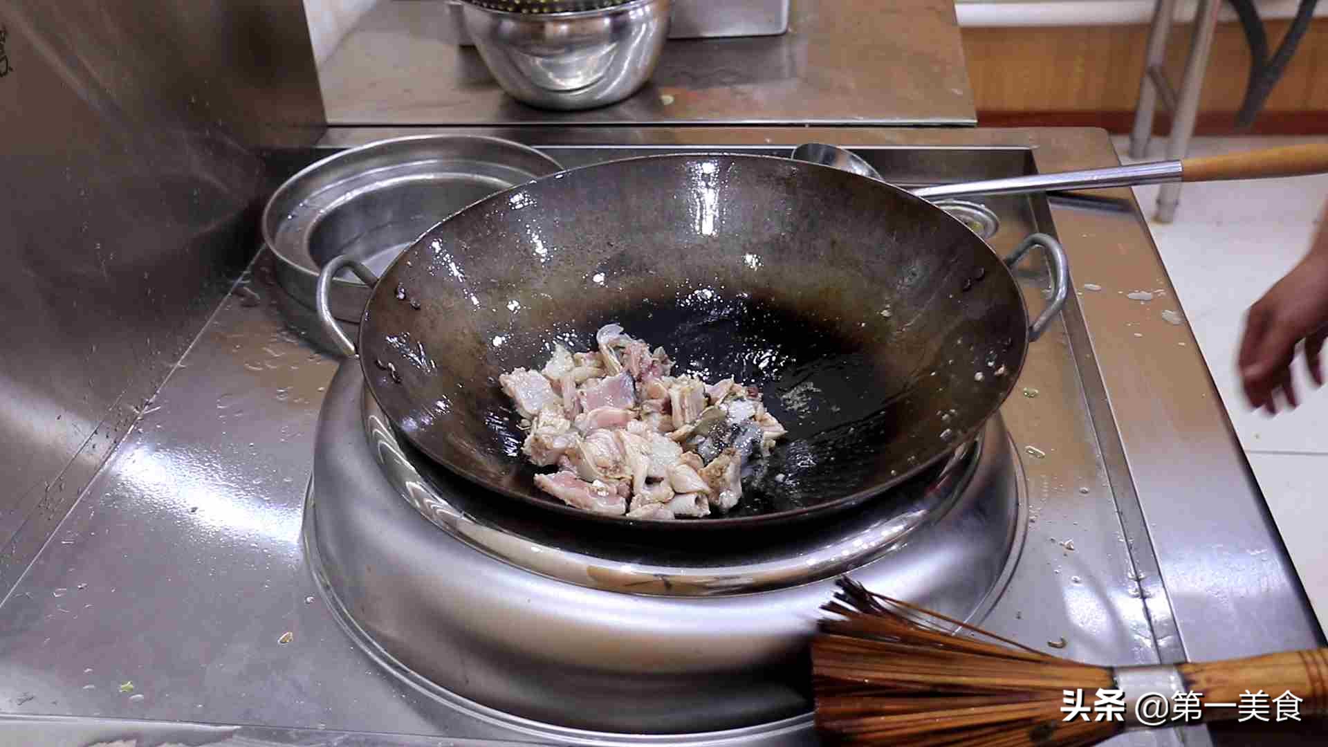 菜酸菜鱼用猪油还是色拉油_酸菜鱼哪里菜_菜酸菜鱼的做法