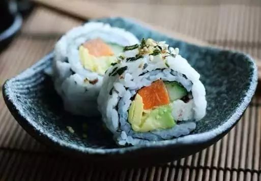 牛油果鲜虾意面_虾鲜果牛油意面好吃吗_虾仁牛油果意面