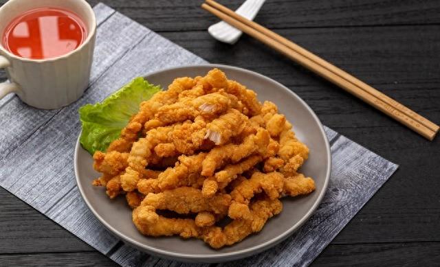 炸酥肉小吃摊_炸小酥肉_炸酥肉小火还是大火