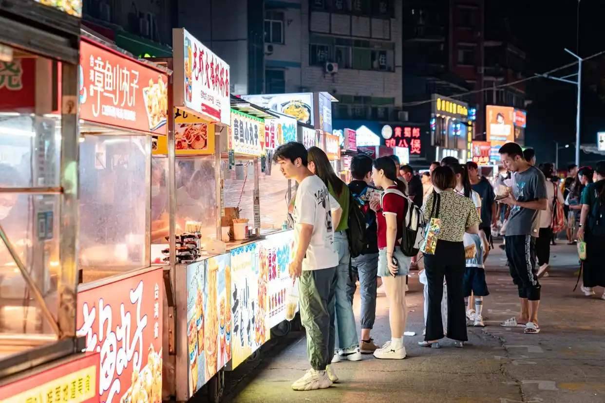 全国各个旅游城市小吃前十名_旅游小吃最多的地方_小吃最多的旅游城市