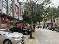 地铁口临街商铺 大门面 有钥匙 无进场费