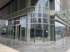 金融城写字楼楼下街铺 业主诚意出租 有免租期 有匙随时看