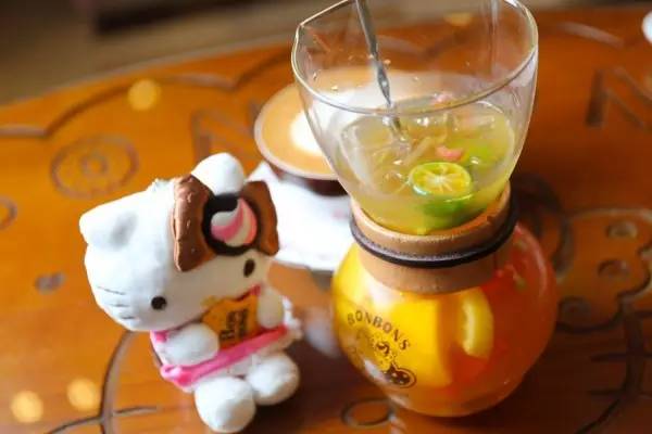 广场汇美食花城店地址_花城汇美食广场_广场汇美食花城店在哪