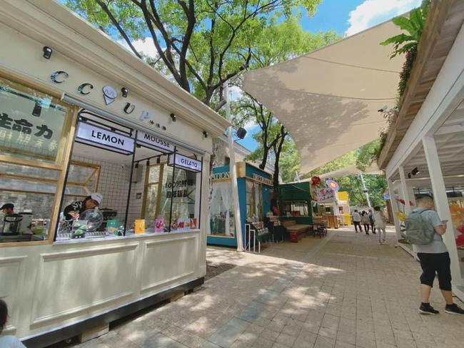 张掖路步行街小吃攻略_张掖路步行街的美食_张掖路美食一条街