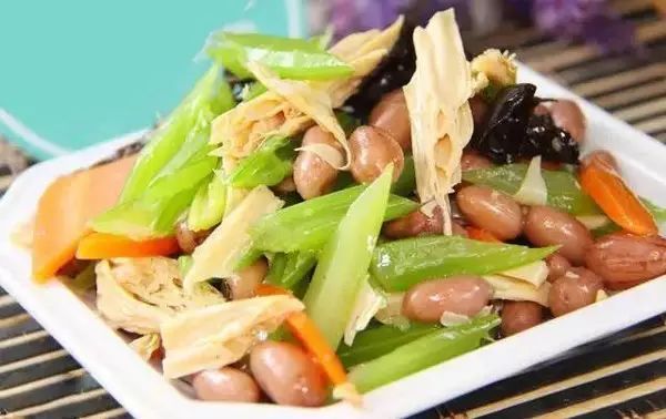 餐厅的菜金是什么意思啊_金是哪个地方的菜系_菜系地域分布