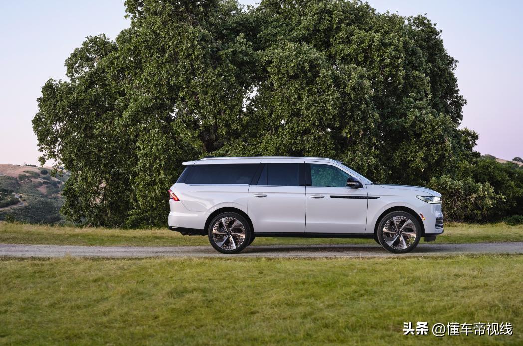 林肯新款轿车2025款_轿车新款林肯款2025款区别_最新款林肯轿车