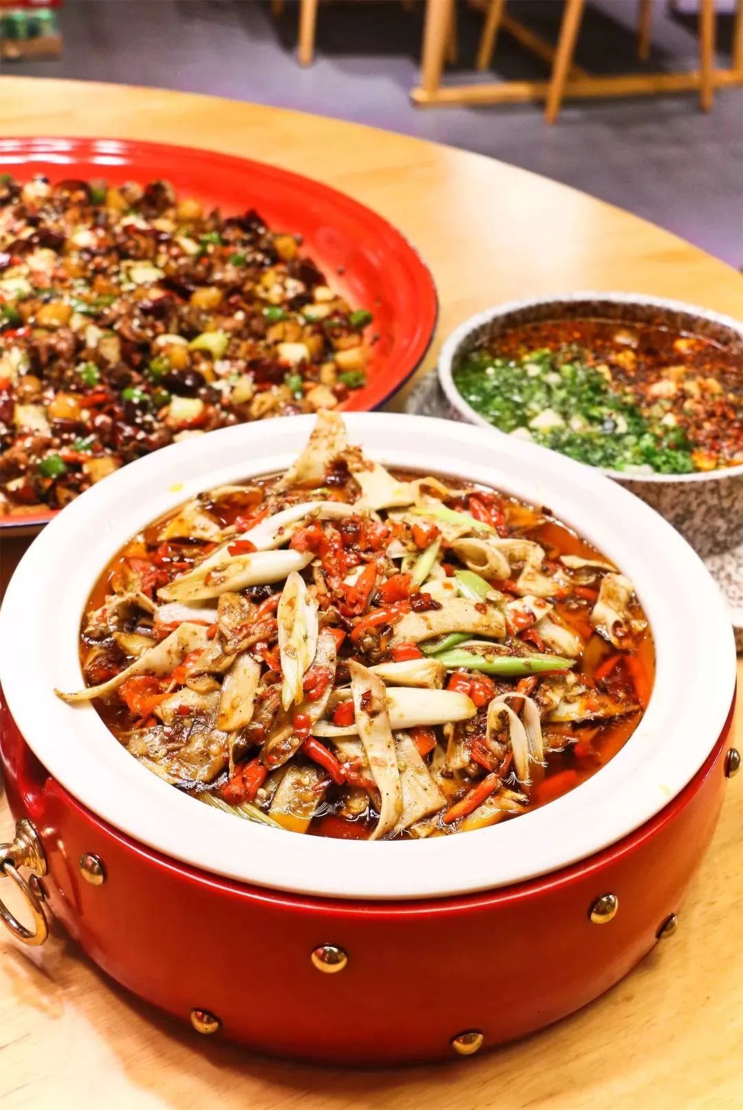 鸭头锅配菜都有什么_锅菜系鸭头是哪里的菜_千锅鸭头是哪个菜系