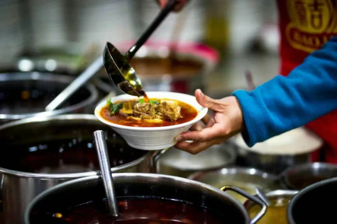 鸭头锅配菜都有什么_鸭头锅的做法_千锅鸭头是哪个菜系