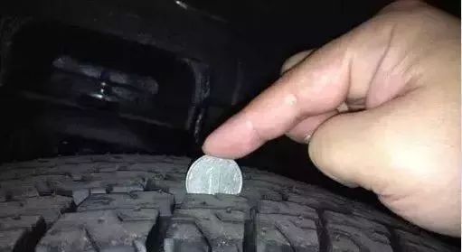 轮胎货车丢高速跑了怎么办_货车高速跑丢轮胎_轮胎货车丢高速跑多少码