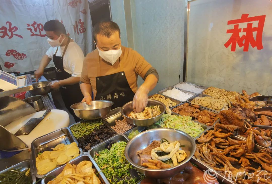 卤味成本价大概多少_做卤味生意摊成本多少_卤味店成本