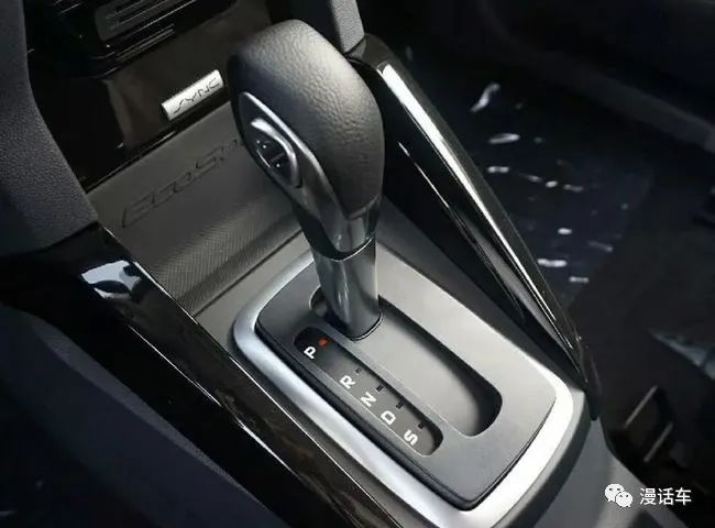 变速箱漏油维修费用_变速箱漏油可以修好吗_箱变速漏油费用维修多少钱